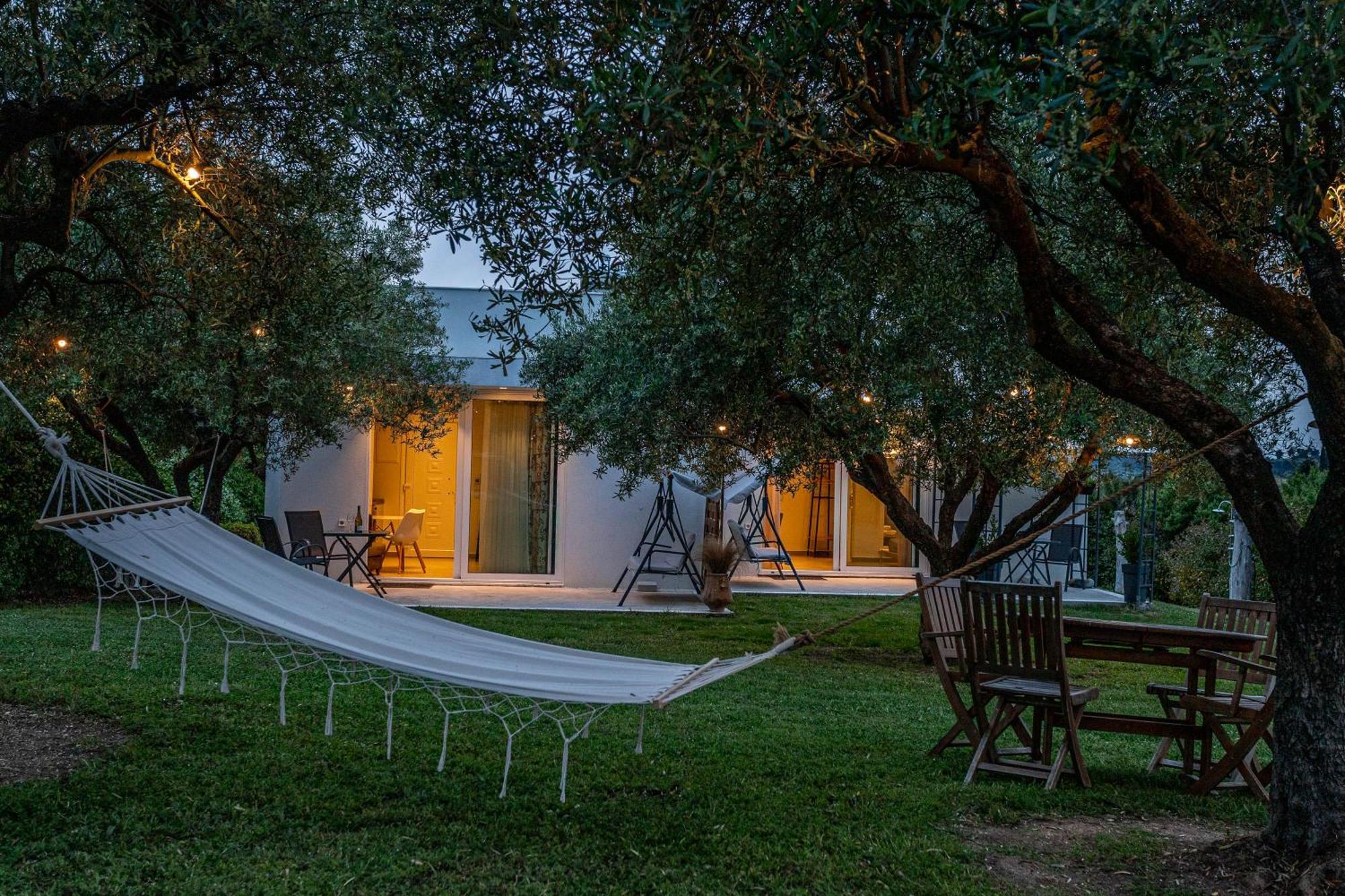 Mellagia Suites Kassandreia Exterior photo